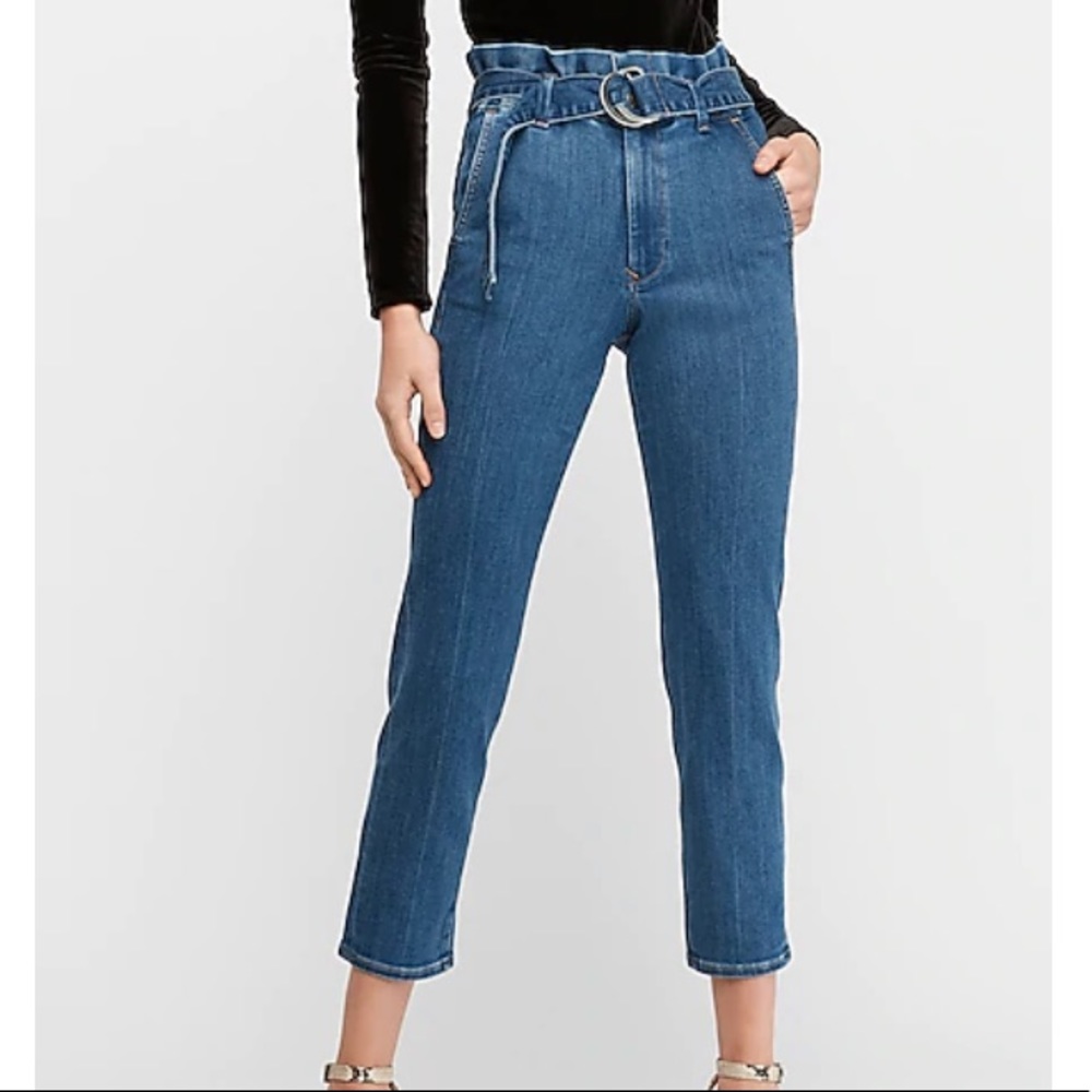 NWOT Super High Waisted Belted Paperbag Jeans
